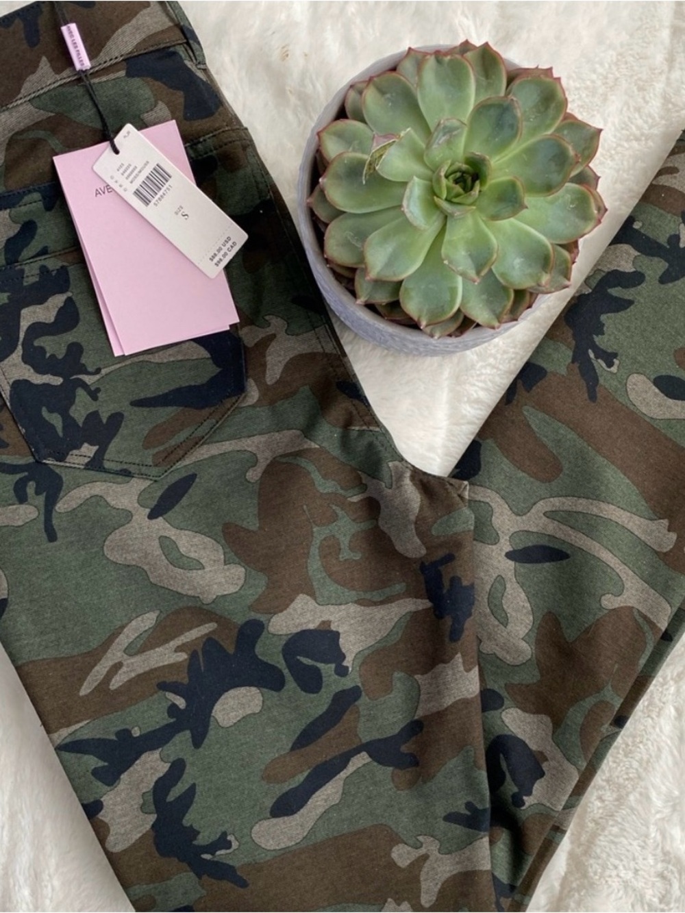 Anthropologie Avec Le Filles Camo pants Small